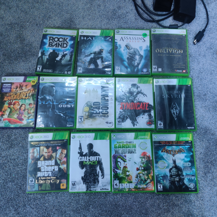 Xbox 360 Console with Kinect and 13 Games - photo 3
