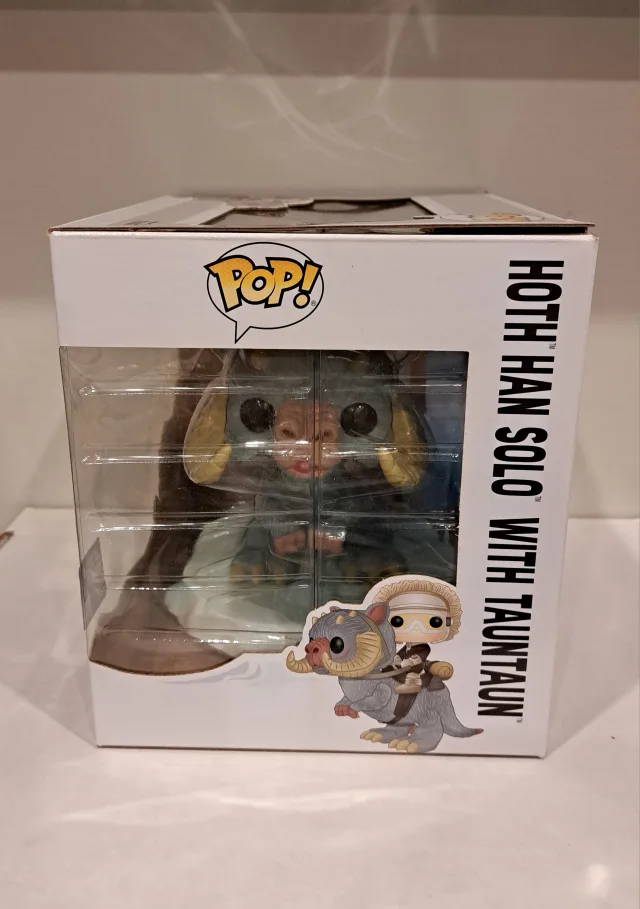 Funko Pop! Star Wars: Hoth Han Solo with Tauntaun #125 image indicator(2)