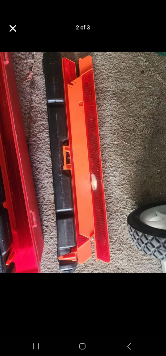 Pair of SAFE-LITE 71 BASE Road Flares with Cases - photo 3