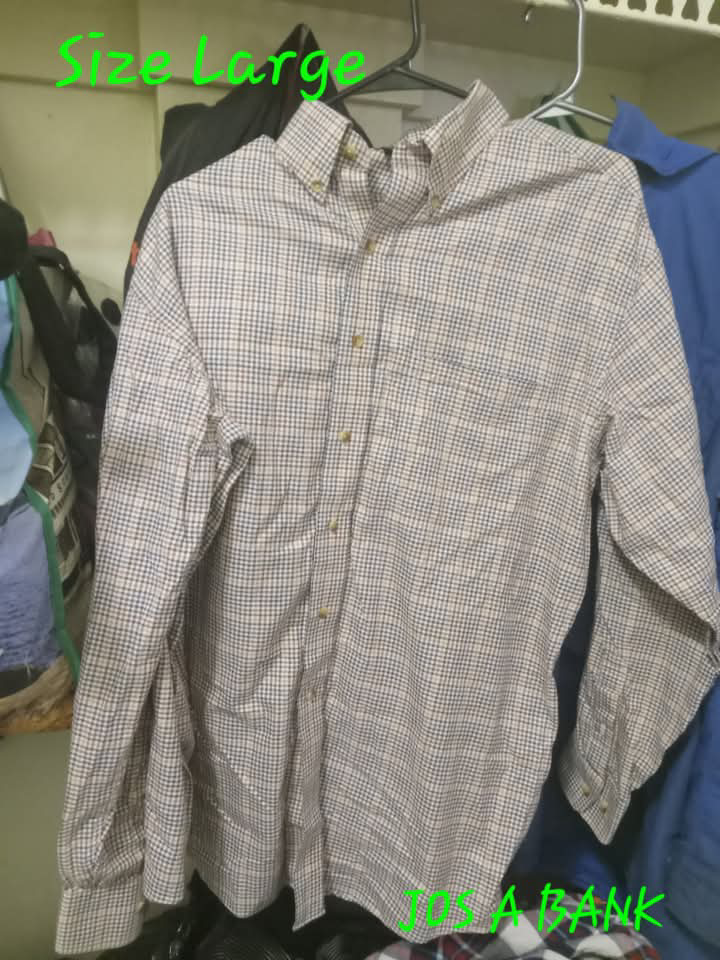 Men's Size Large Plaid Long Sleeve Button-Down Shirt