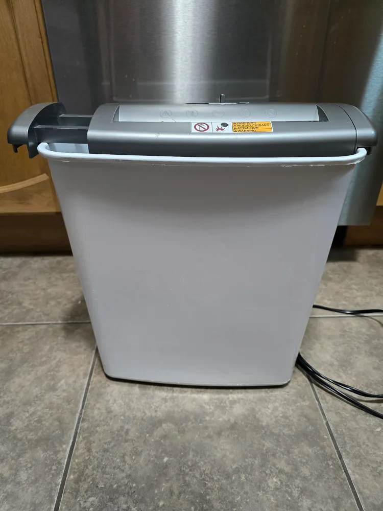 Paper Shredder thumbnail