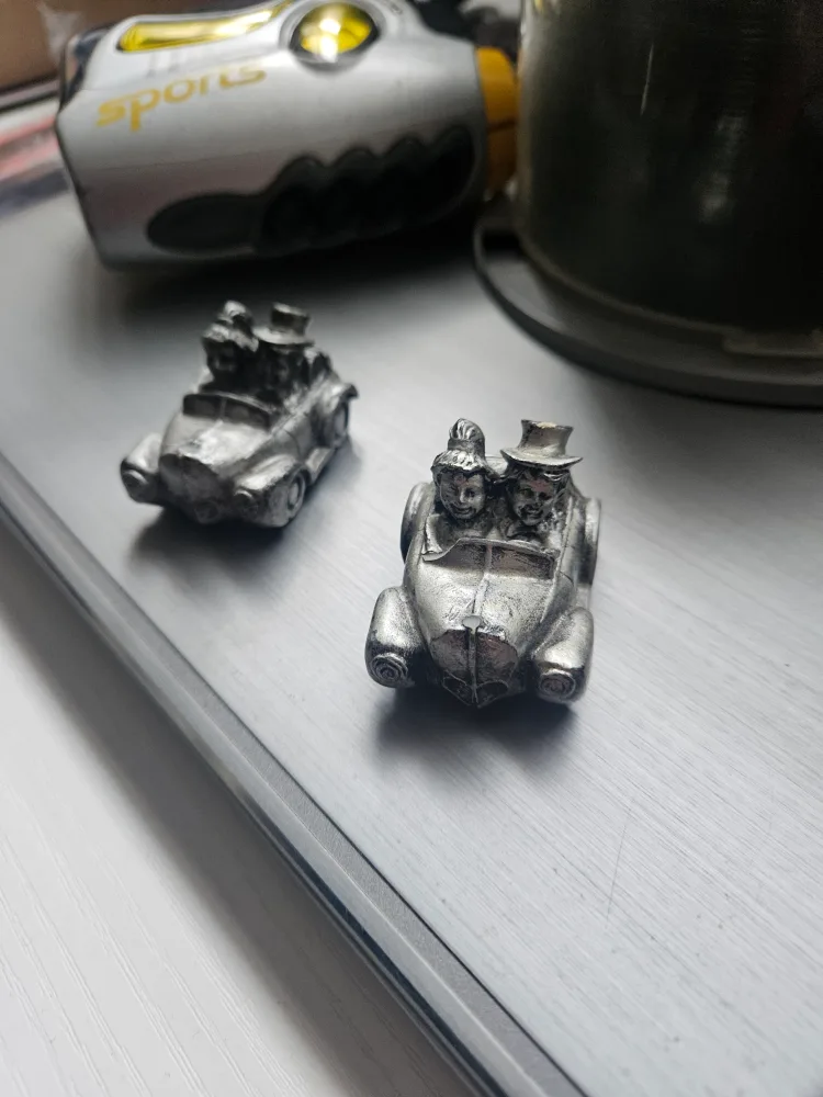 In Luv Home Decor Married Couple Driving gift image indicator(3)