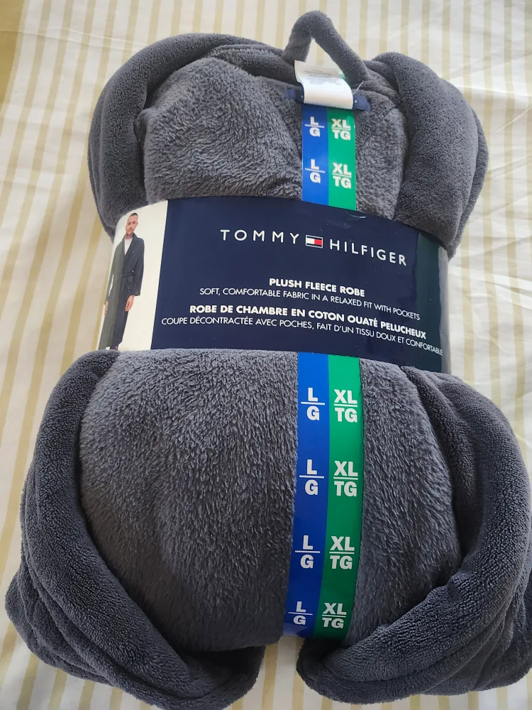 Tommy Hilfiger Men's Plush Fleece Robe - Charcoal Grey - image indicator(2)