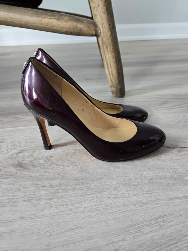 Burgundy Patent Leather Pumps image indicator(3)