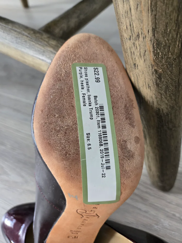 Burgundy Patent Leather Pumps image indicator(9)