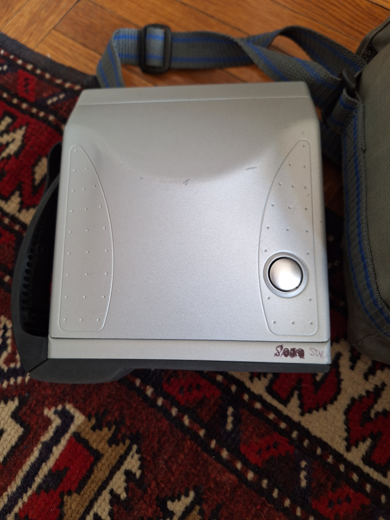 Polaroid 1200Si Instant Camera with Case - photo 4