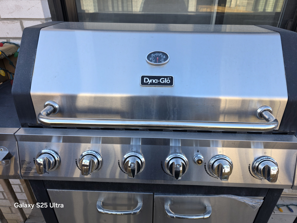 Dyna-Glo 6-Burner Stainless Steel Gas Grill - photo 2