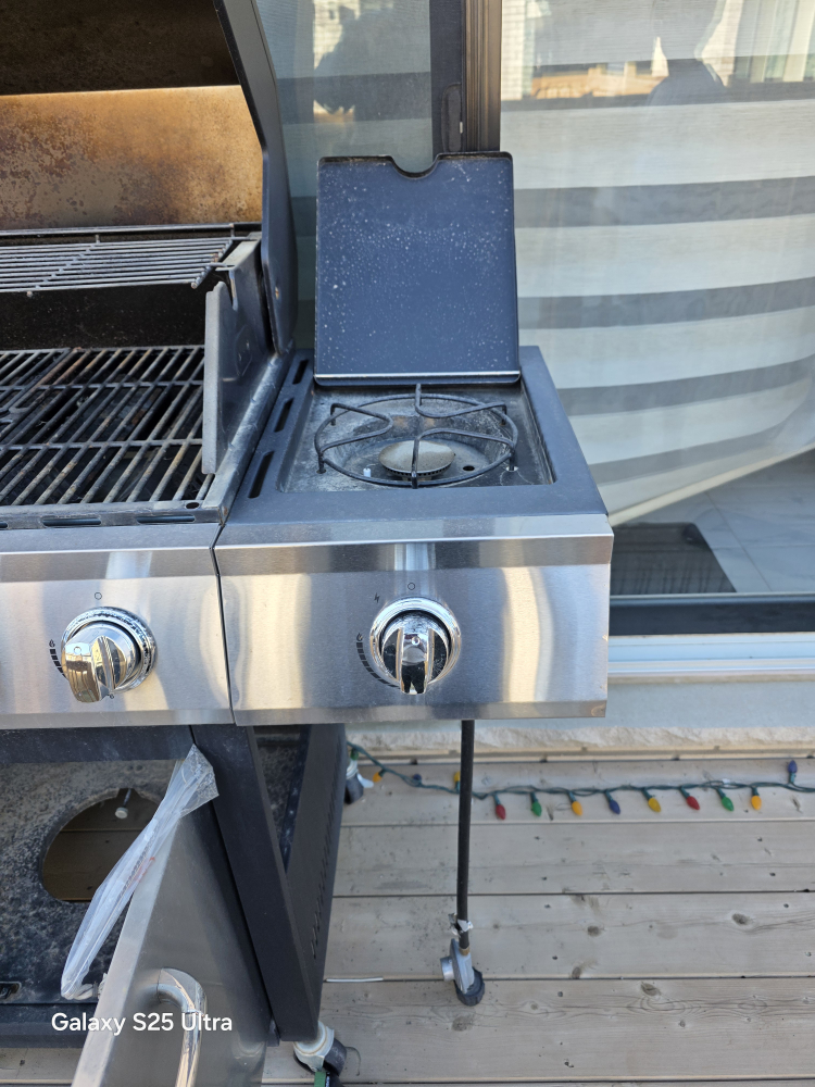 Dyna-Glo 6-Burner Stainless Steel Gas Grill - photo 5