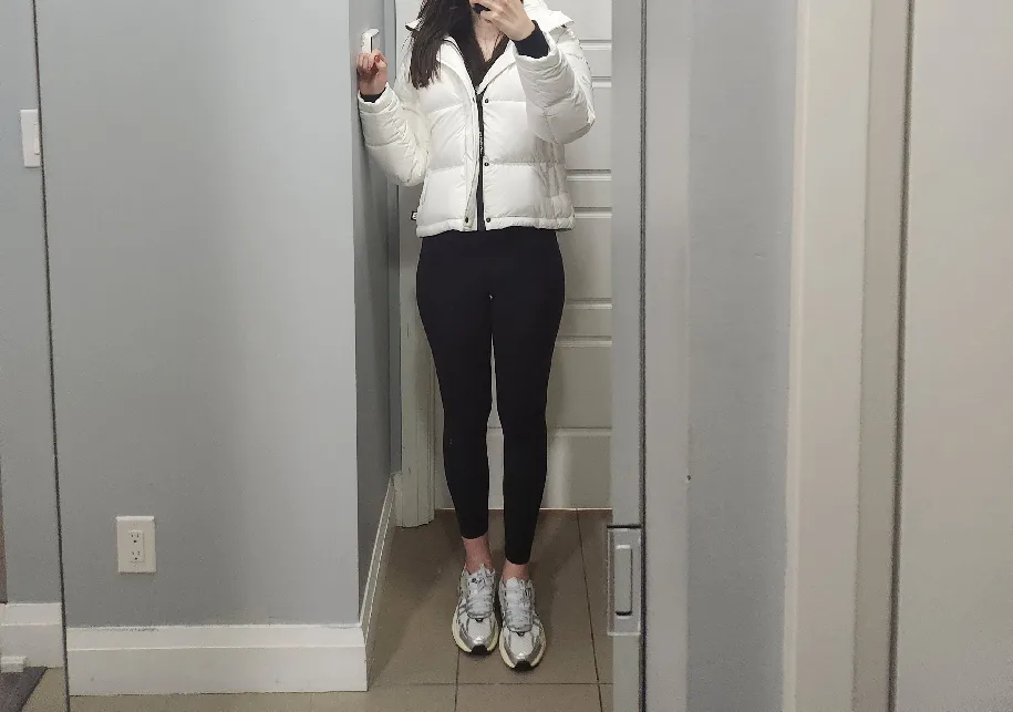 Aritzia Super Puff  Cropped Jacket - White size 2xs image indicator(2)