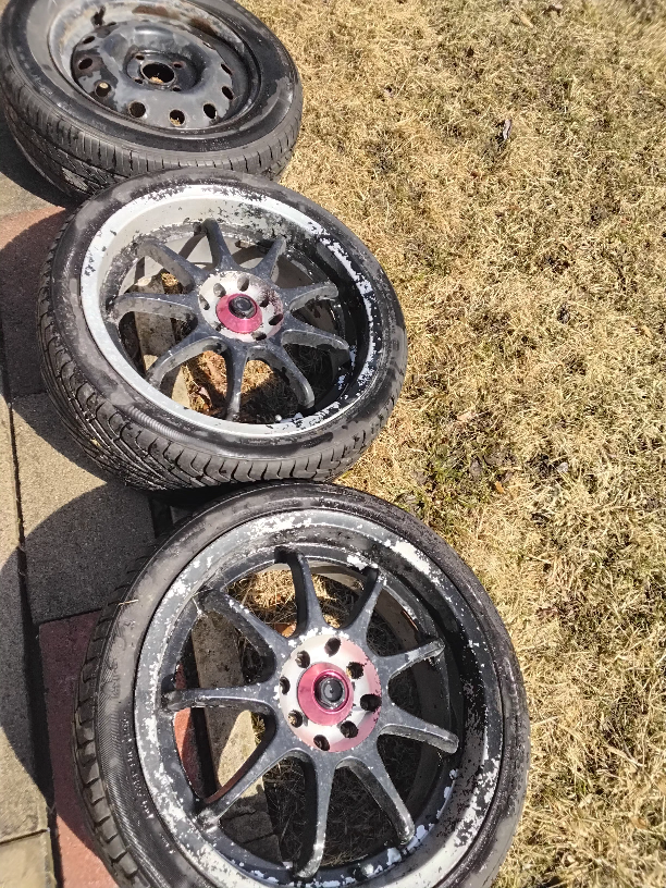 Set of  205/40ZR17 tires and rims - photo 5