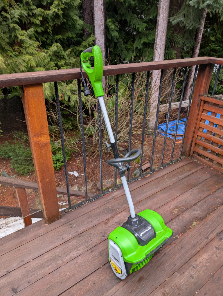 Greenworks 12-inch Snow Shovel