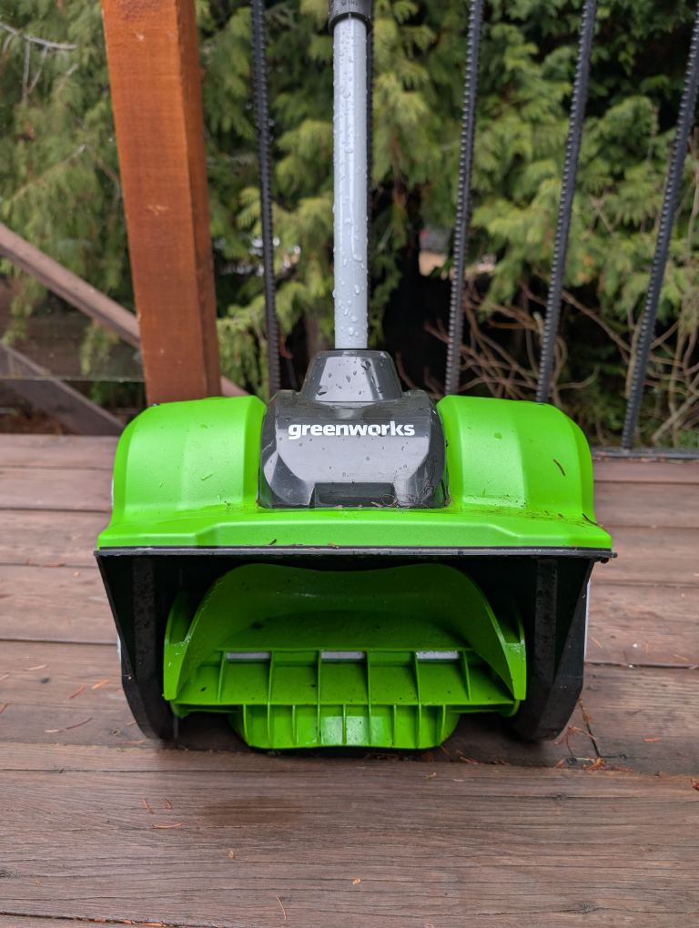 Greenworks 12-inch Snow Shovel - photo 3