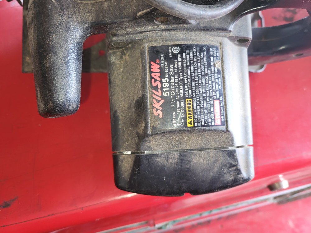 Skilsaw 7 1/4 inch Circular Saw - Model 5195
