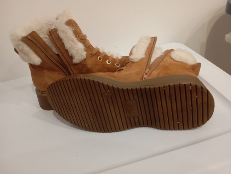 Brown Suede Winter Boots with Faux Fur - photo 5