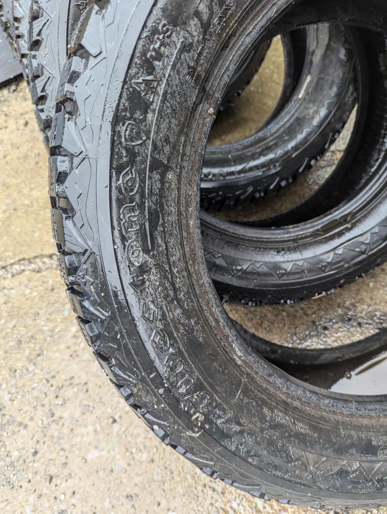 4 16 "tires winter Firestone 205/60R16 used image indicator(4)