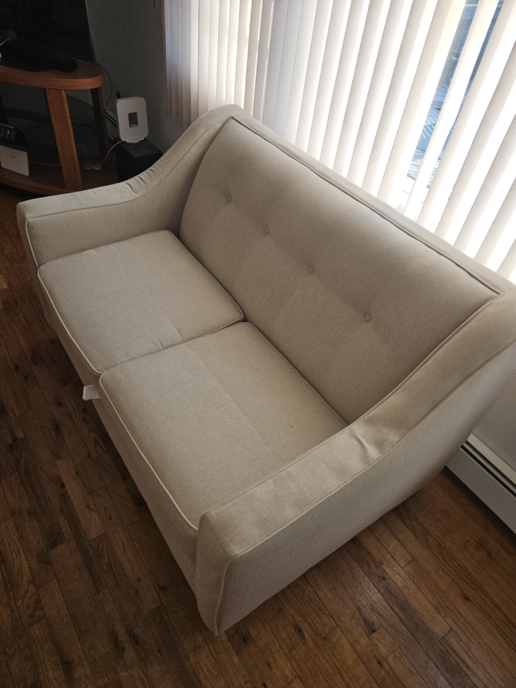 love seat - photo 3