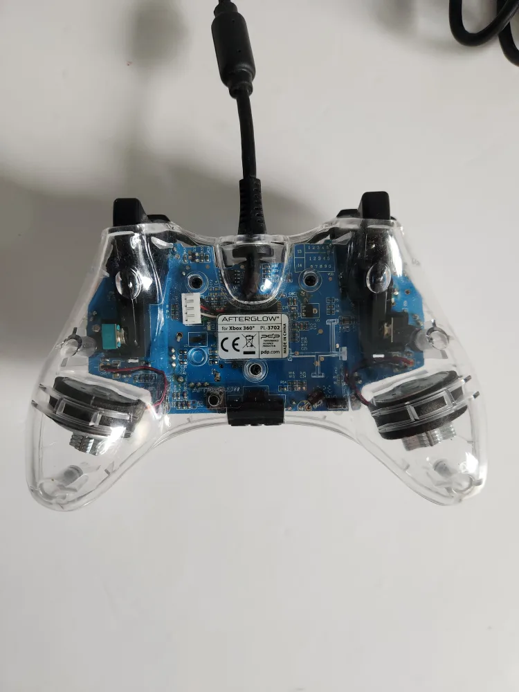 Clear Xbox Controller - Afterglow image indicator(3)