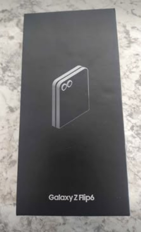 Samsung Galaxy Z Flip6 Smartphone - Brand New in Box