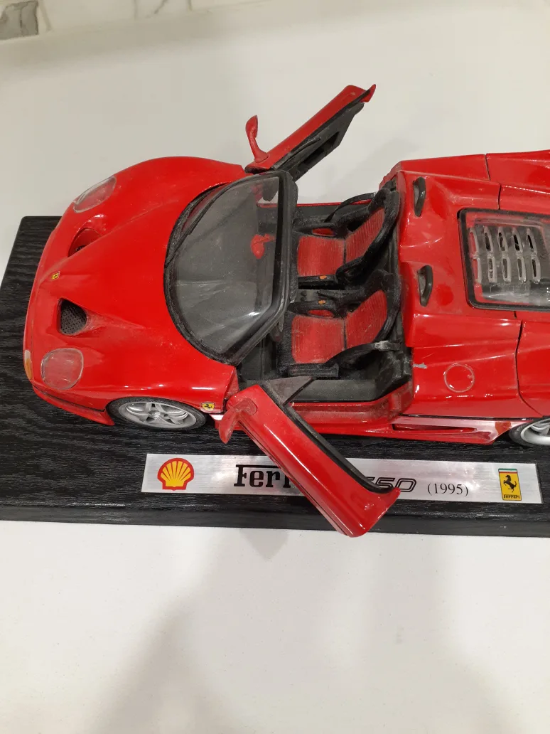 1995 Ferrari F50 Diecast Model Car image indicator(5)