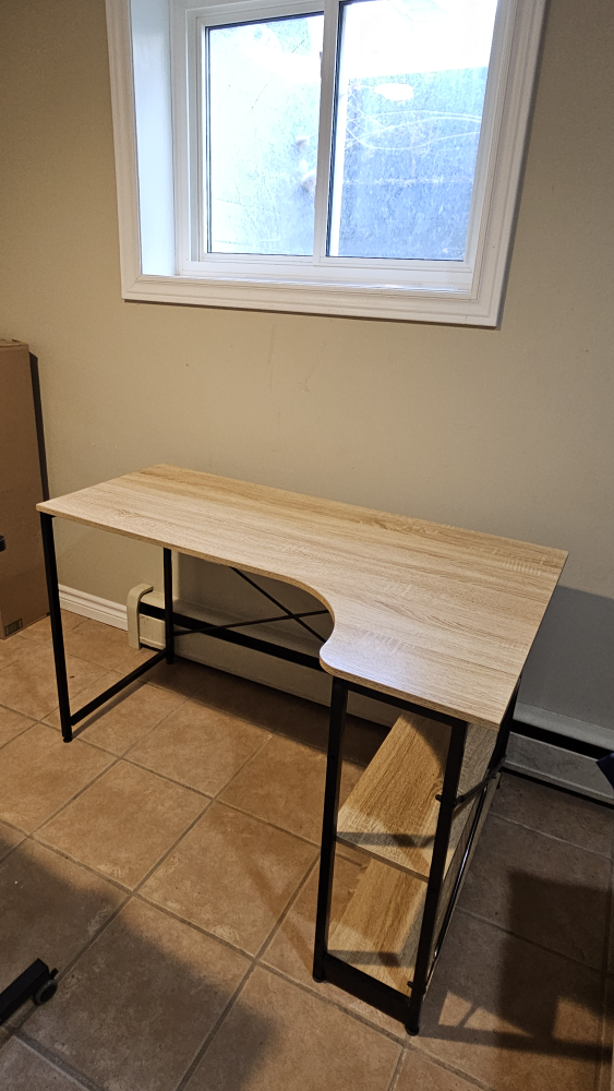 Giveaway - study desk