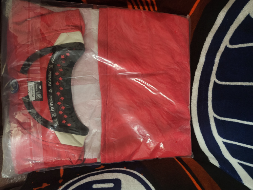Team Canada 4 Nations Blank Premium Jersey Size 54 - photo 4
