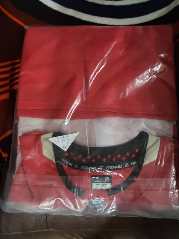 Team Canada 4 Nations Blank Premium Jersey Size 54 - photo 5