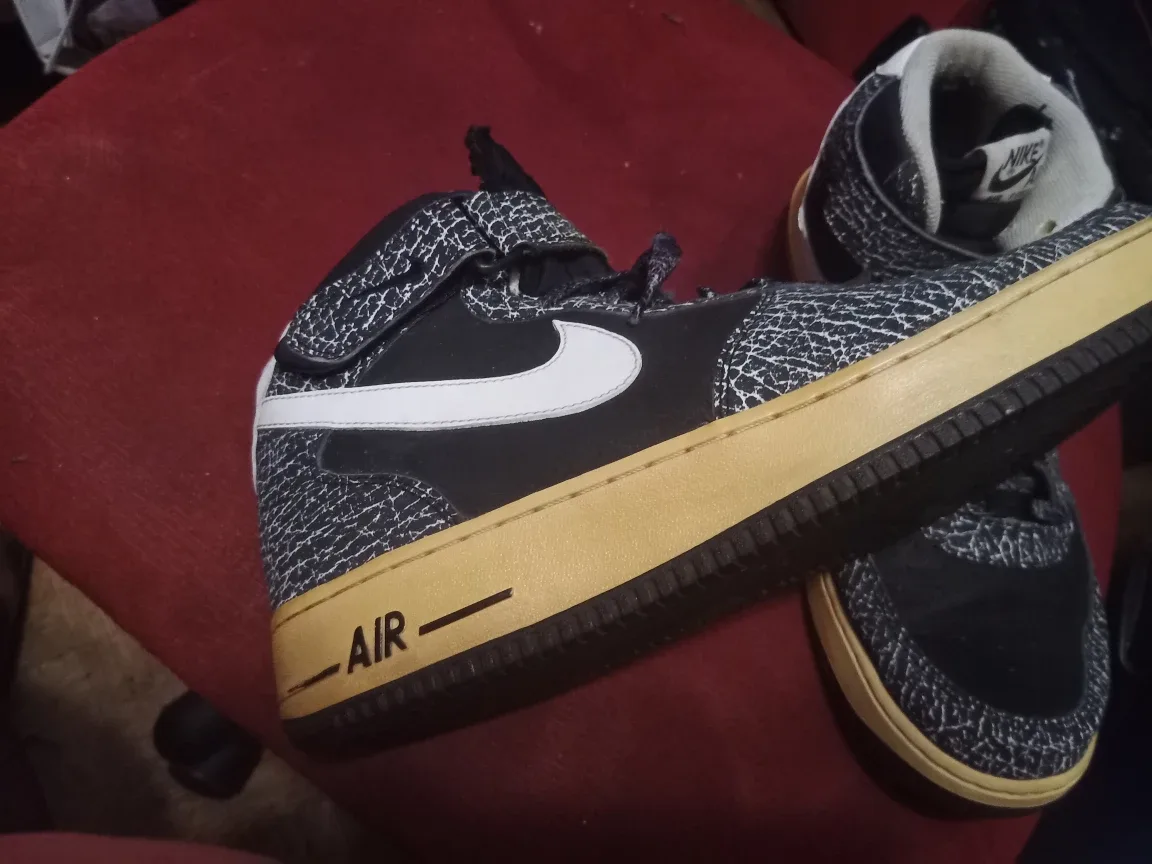 Nike Air Force 1 High Top Sneakers image indicator(4)