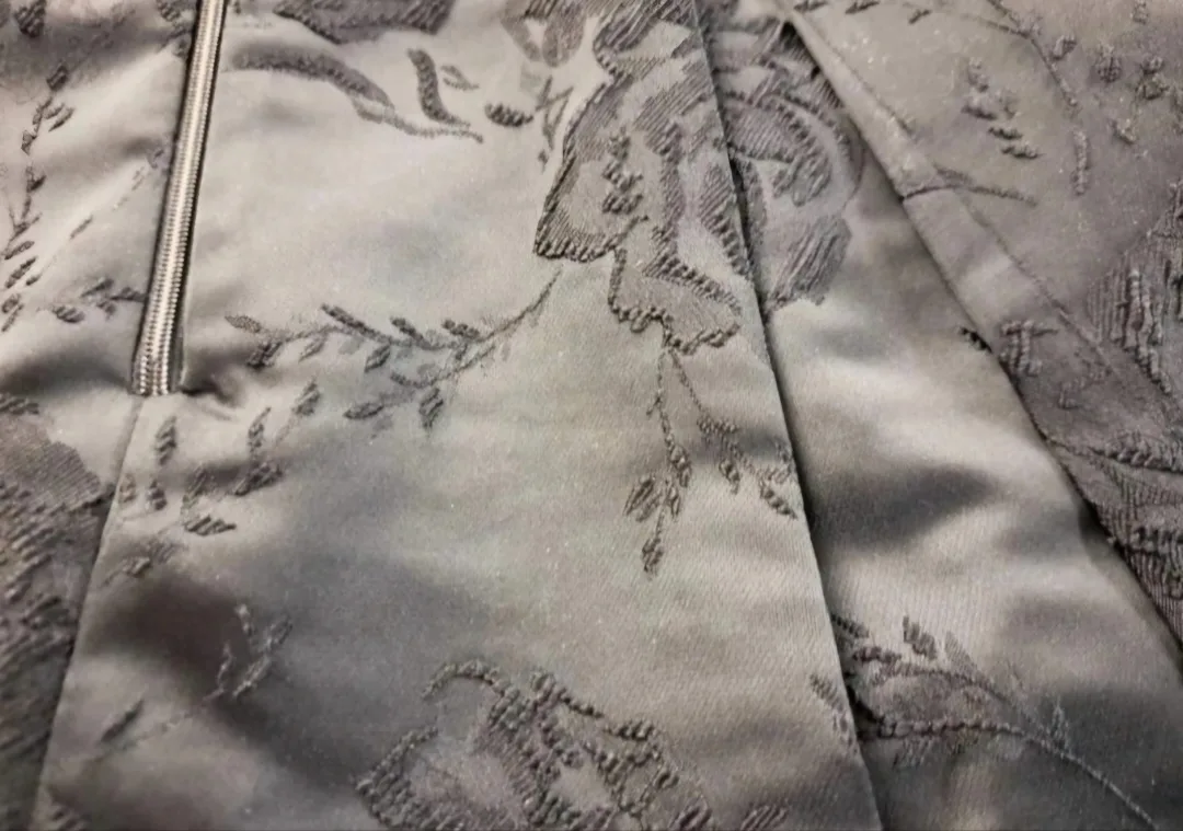 R and W semi pleated skirt flower pattern image indicator(4)