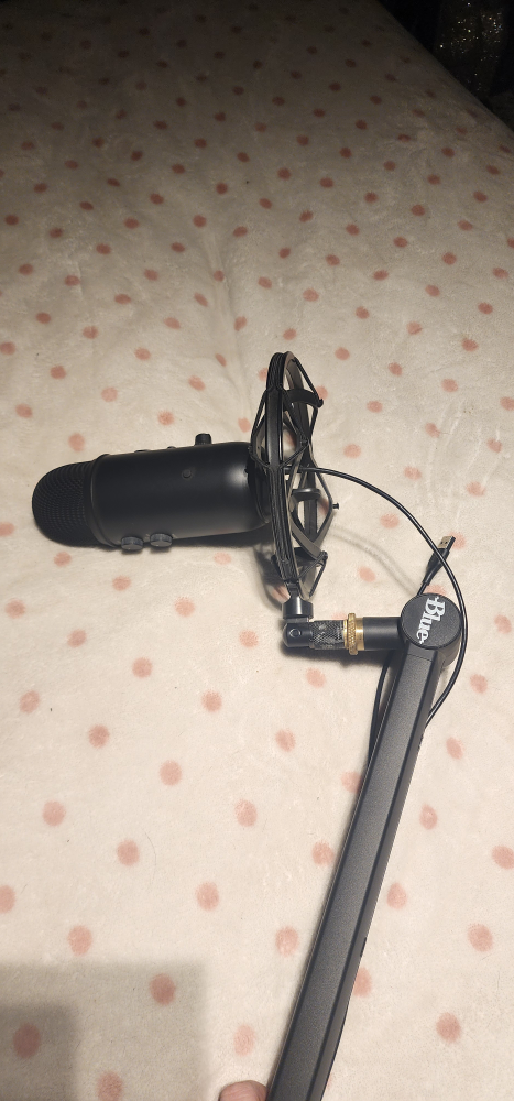 Blue Yeti USB Microphone with Boom Arm - photo 3