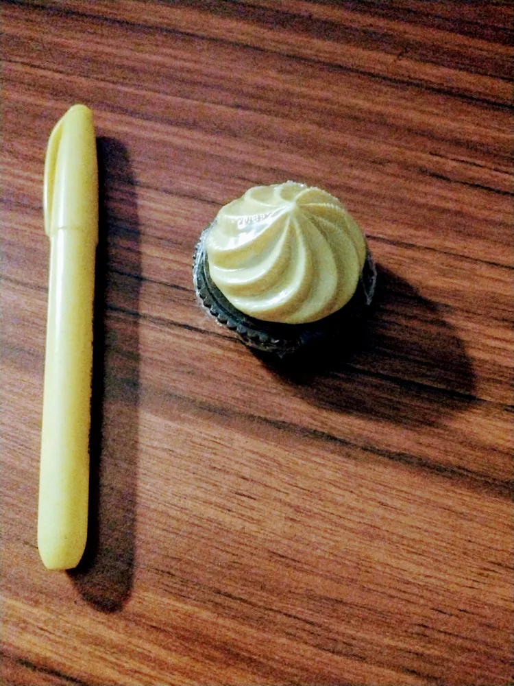 Pineapple Coconut Lip Icing image indicator(2)