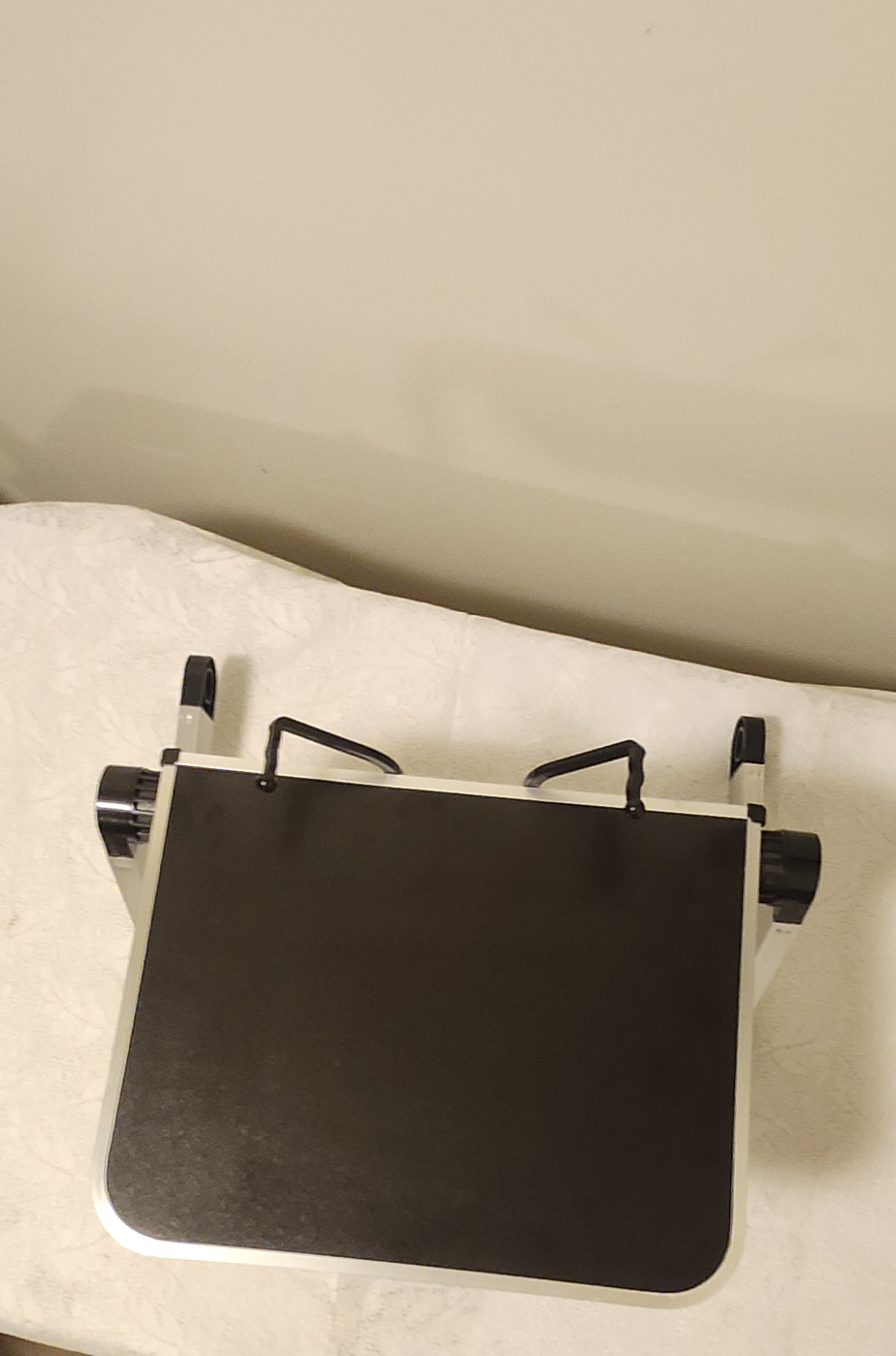 Portable Adjustable Tablet/Laptop/Book Stand - photo 4