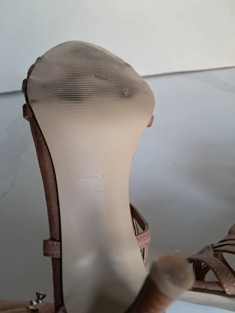 Nine West Women's Brown Cage Sandals Size 4M image indicator(6)