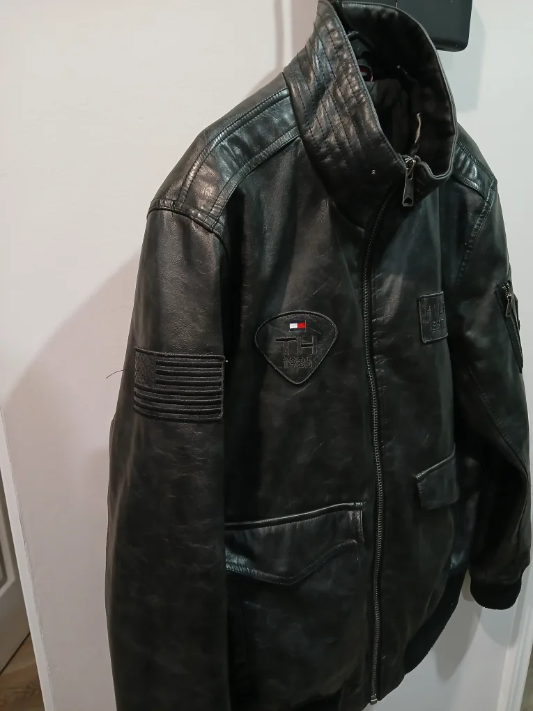Tommy Hilfiger Men's Black Leather Jacket image indicator(7)