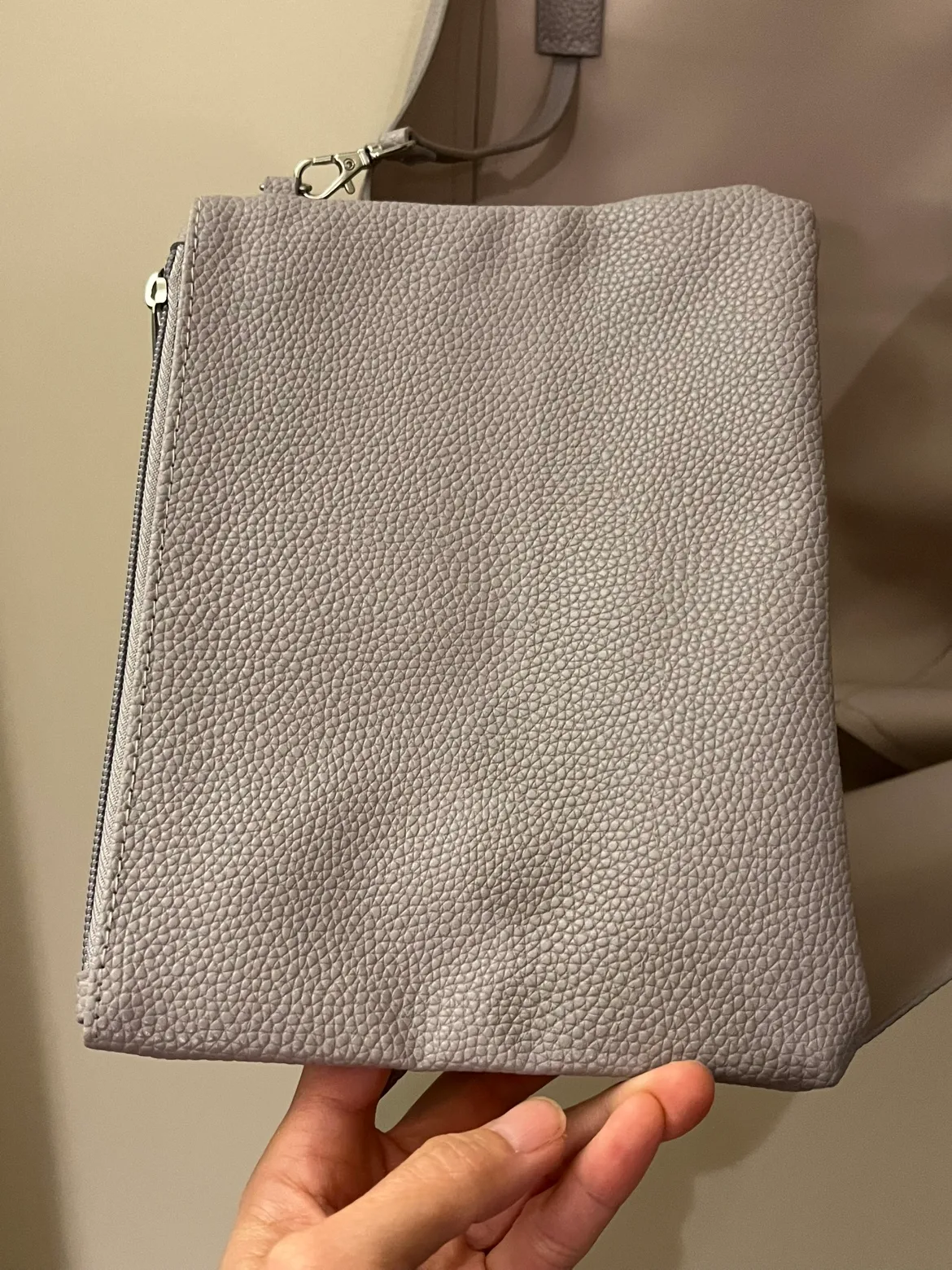 Faux leather tote bag image indicator(4)