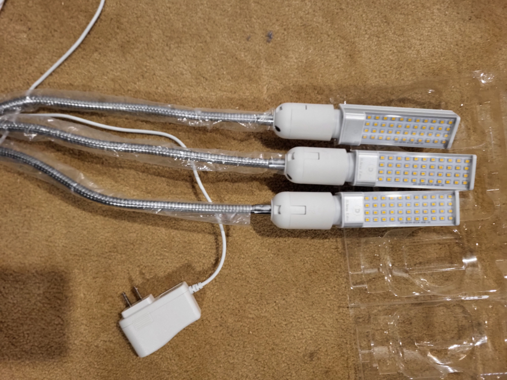 Triple Gooseneck LED Grow Lamp with Clamp - photo 3
