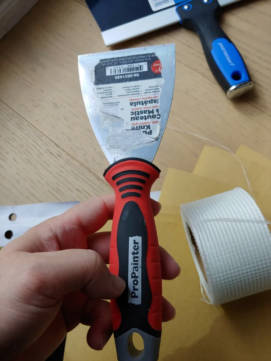 Drywall Repair Kit: Taping Knifes, Mesh, Screws, and Sandpaper image indicator(9)