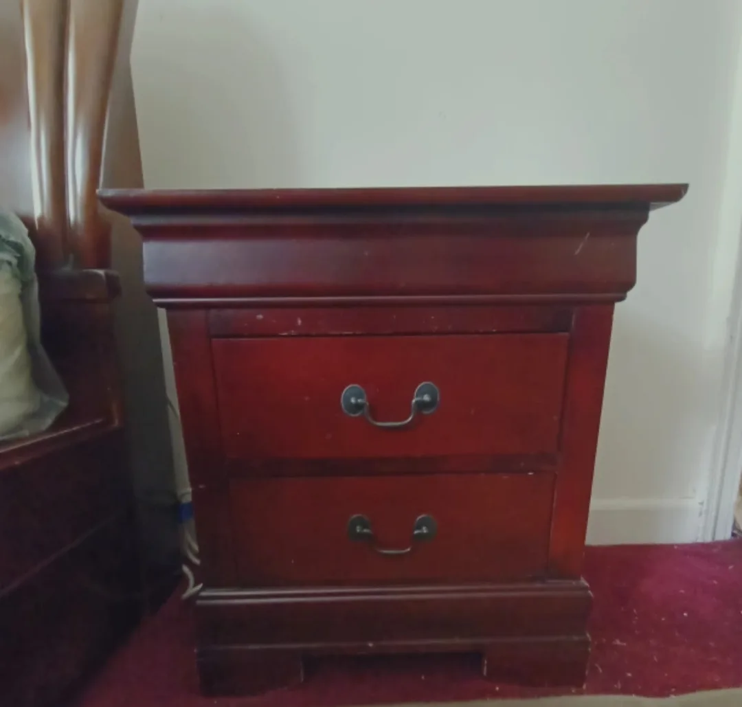 ✨✨ Dark Cherry Wood Bedroom Set 4 pieces🌈🌈 image indicator(2)