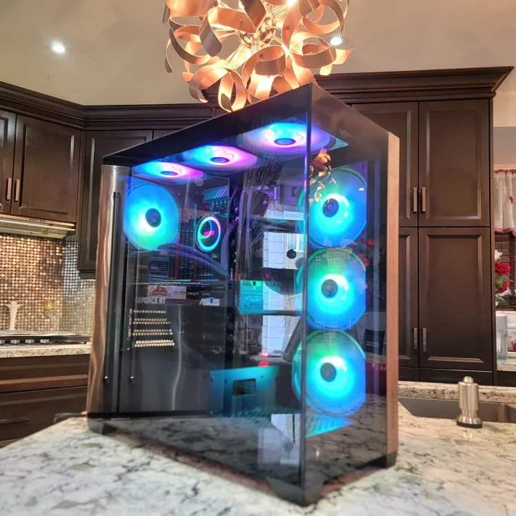 Custom Gaming PC : Ryzen 7 7700X / RTX 4070 SUPER / 32GB RAM image indicator(7)