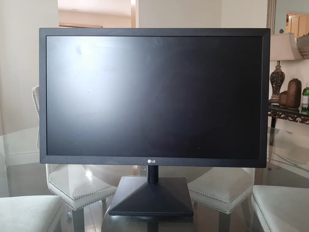 three LG  22-inch LED Monitor thumbnail