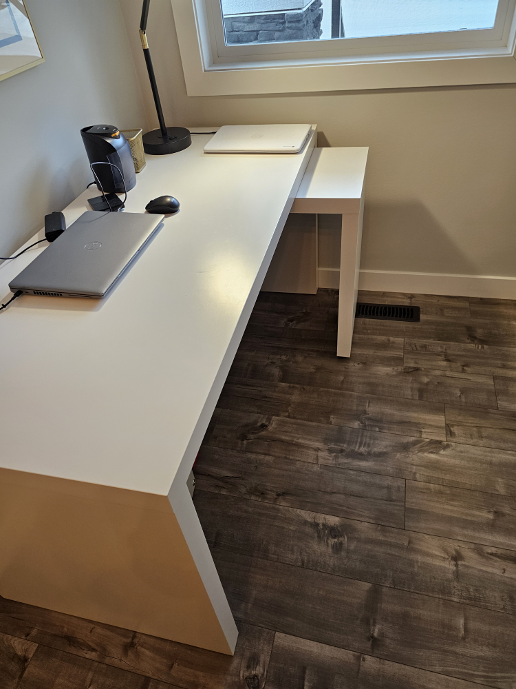 White Corner Desk - photo 2