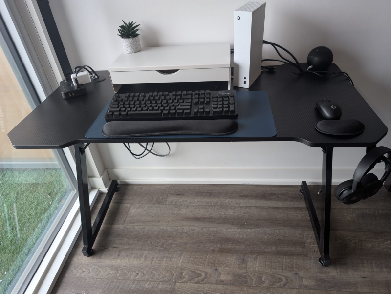 Fiber Carbon Gaming Desk
