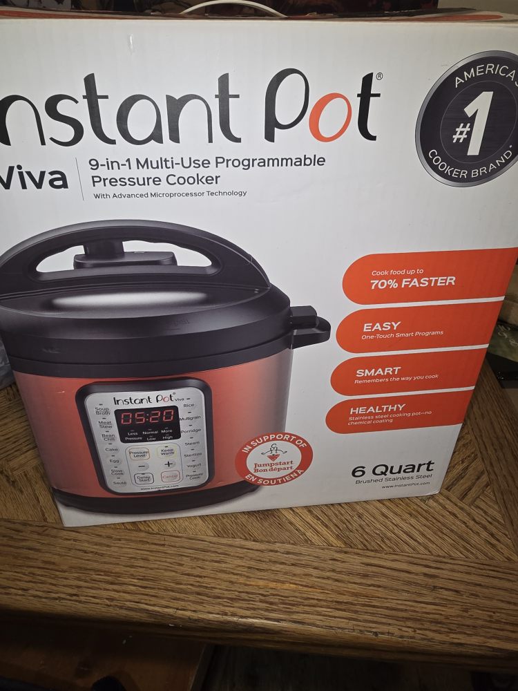 Instant Pot Viva 9-in-1 Multi-Use  - 6 Quart