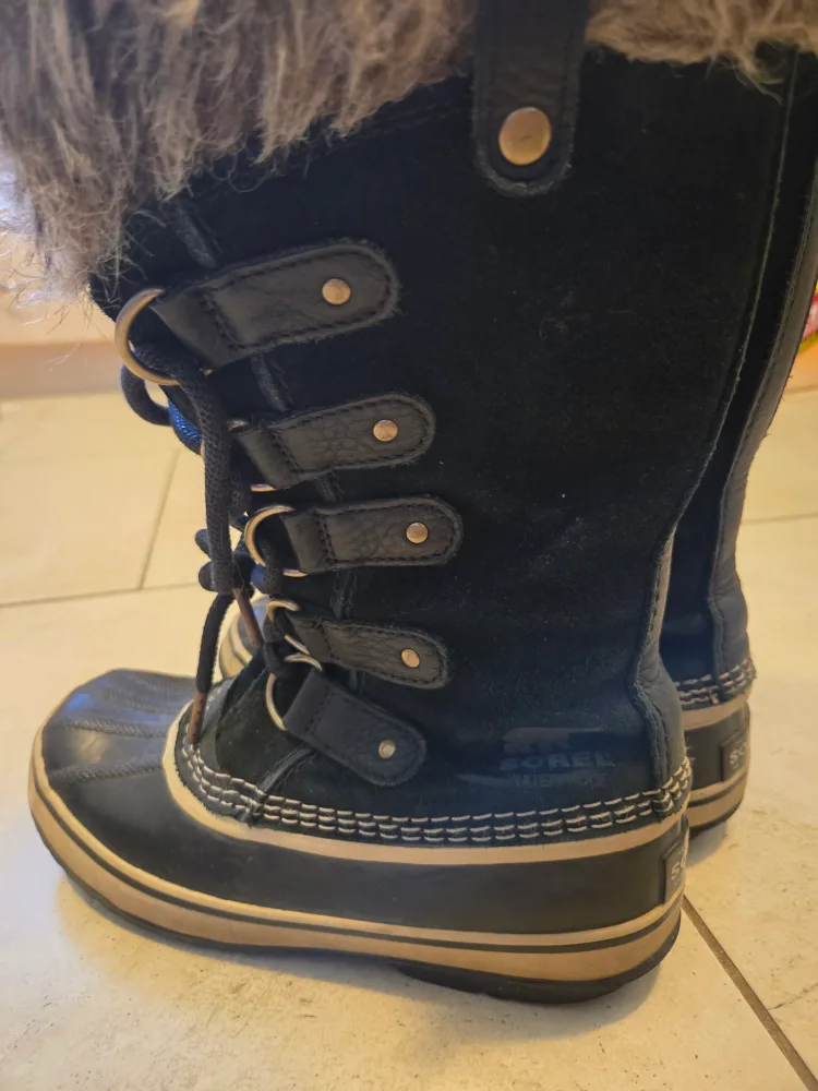 Women's Sorel Joan of Arctic Leather Boots Size 6.5 image indicator(5)