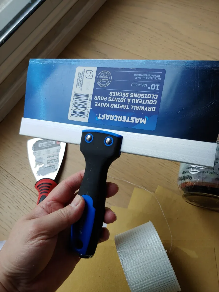 Drywall Repair Kit: Taping Knifes, Mesh, Screws, and Sandpaper image indicator(6)