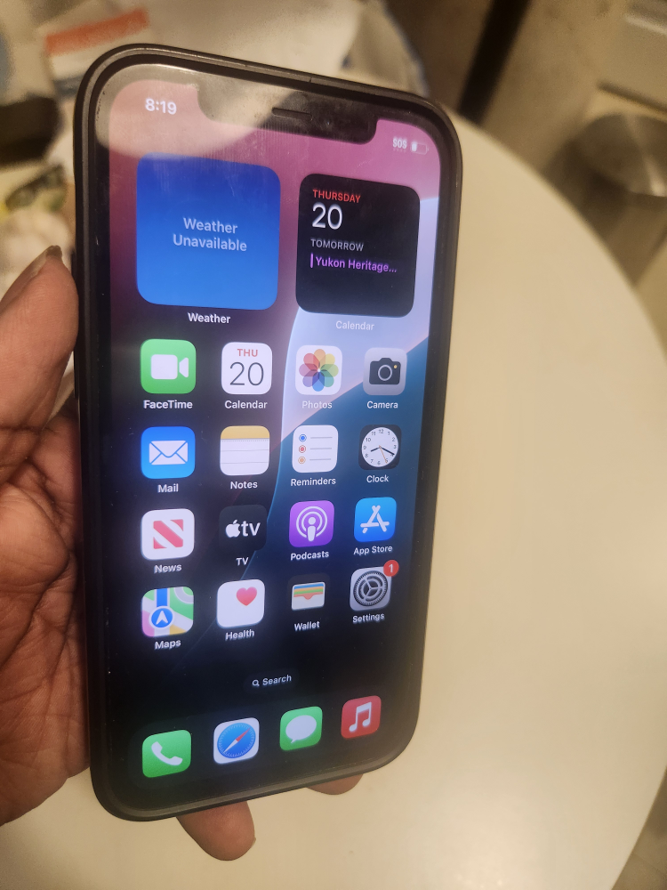 iPhone 12 - 64GB - Great Condition - photo 5