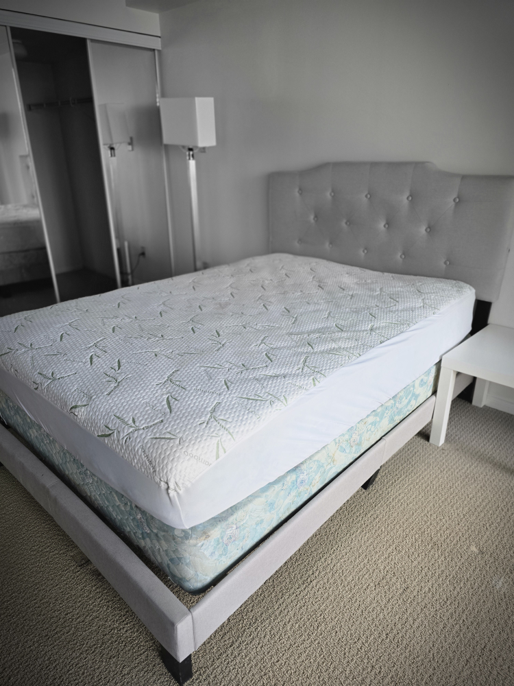 Double Size Bed Frame with Mattress - photo 2