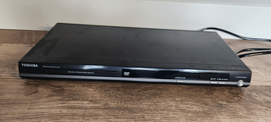 Toshiba SD-4100 DVD Player - photo 3