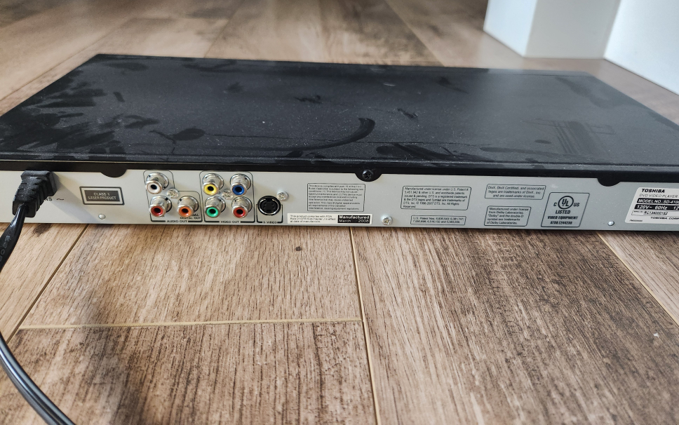 Toshiba SD-4100 DVD Player - photo 4