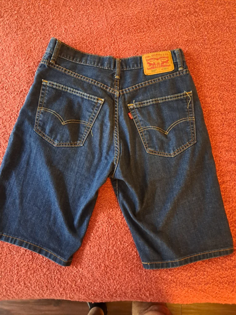 Levi's 569 Jeans Shorts - Men's Size 30L image indicator(2)