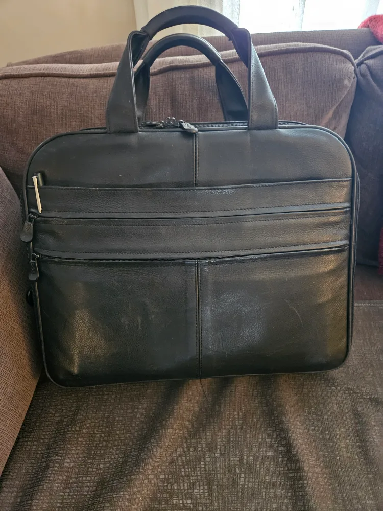 Black Leather Laptop Briefcase image indicator(2)